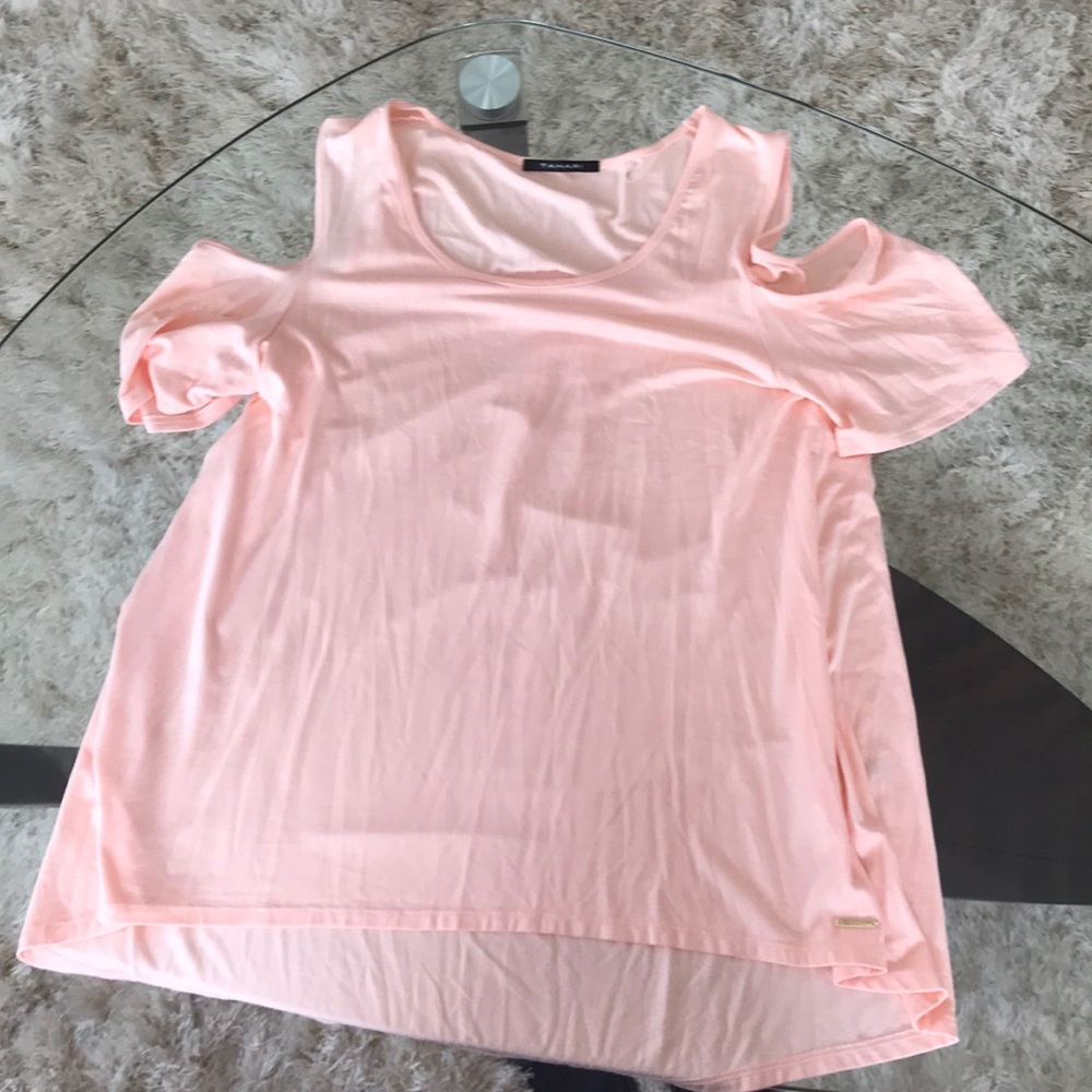 Shoulder-less blouse